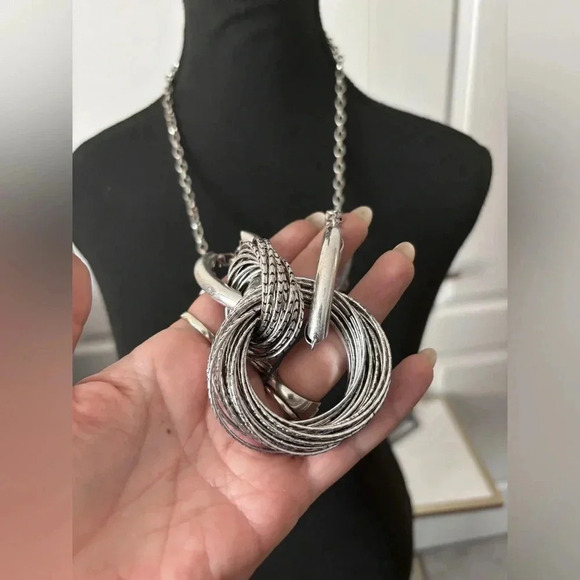 Vintage | Y2K Chunky Art Deco Statement  Necklace - Picture 3 of 6